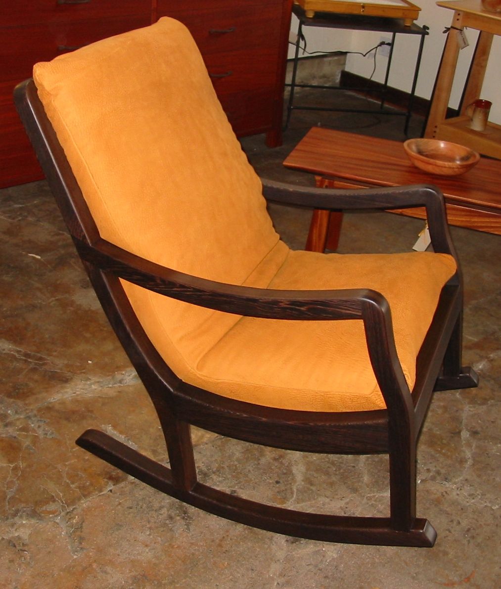 rocking chair good for back pain